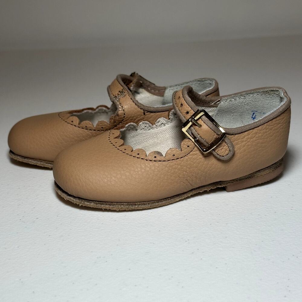 Zimmerman Shoes Girls Scalloped Mary Jane Camel Leather Infant Size 4 E